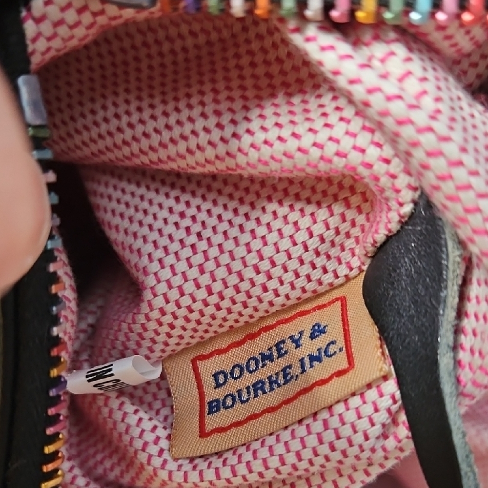 Dooney & Bourke Black Multicolor Summer Style Shoulder Bag - Picture 11 of 15